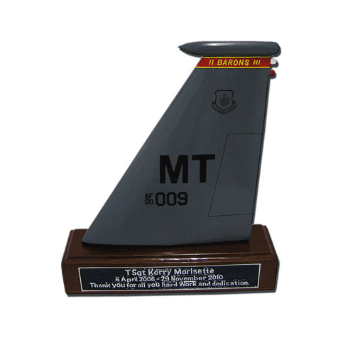 MT009 Desktop Tail Flash Plaque